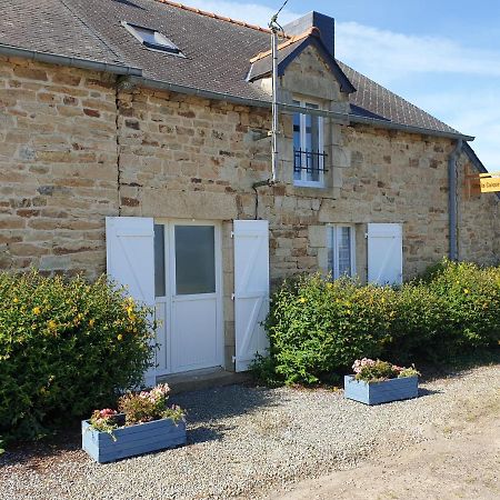 Charming Traditional 2-Bed Cottage Near Plémet Exterior foto